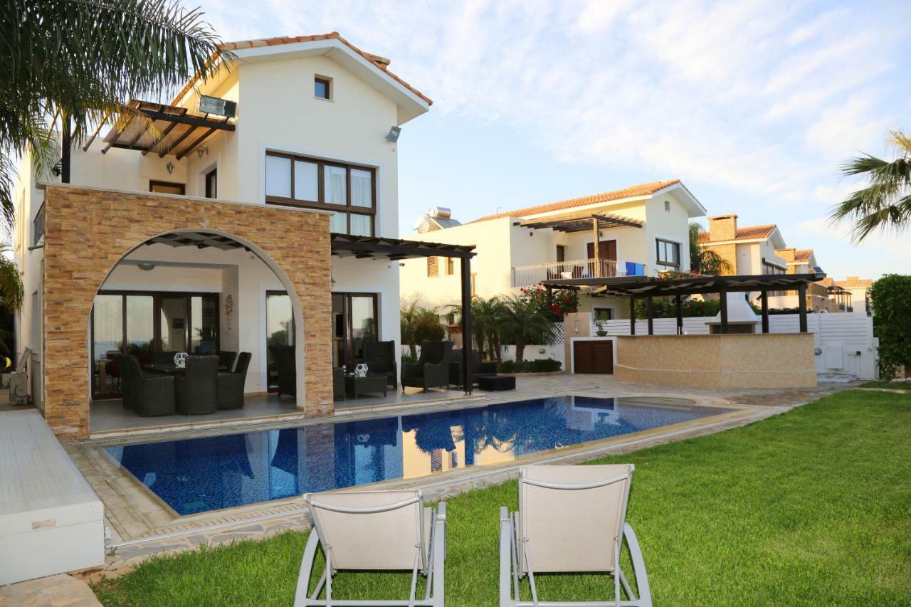 Ionion Beachfront Villa Agia Napa Exterior foto